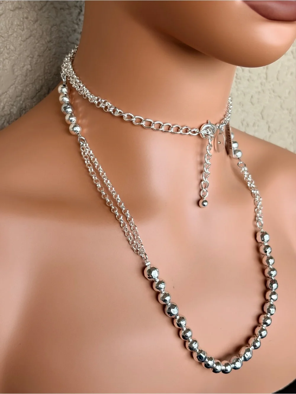 Chicos stylish necklace